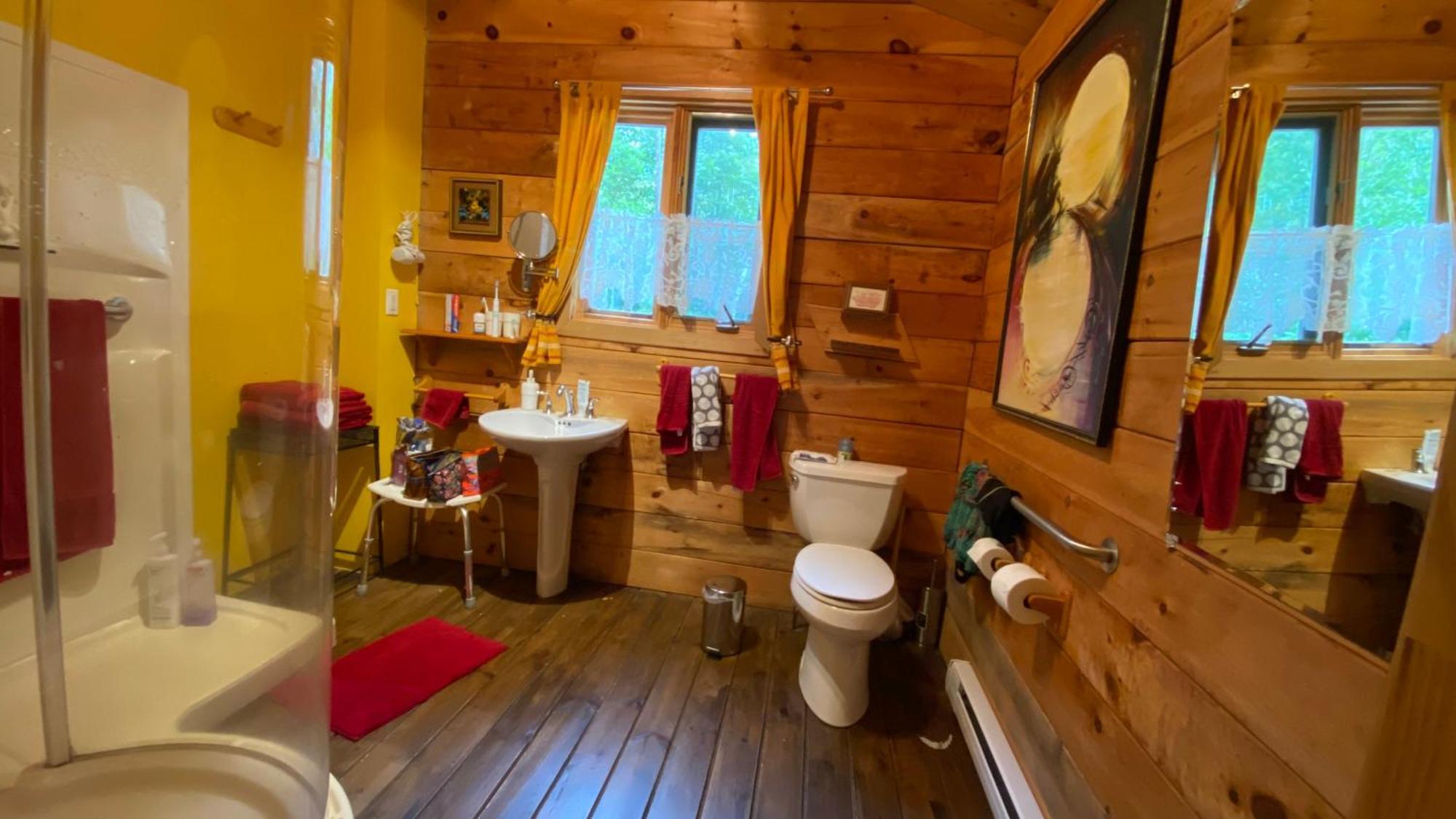 Rumi Guest House On The Cabot Trail Bed & Breakfast 4*