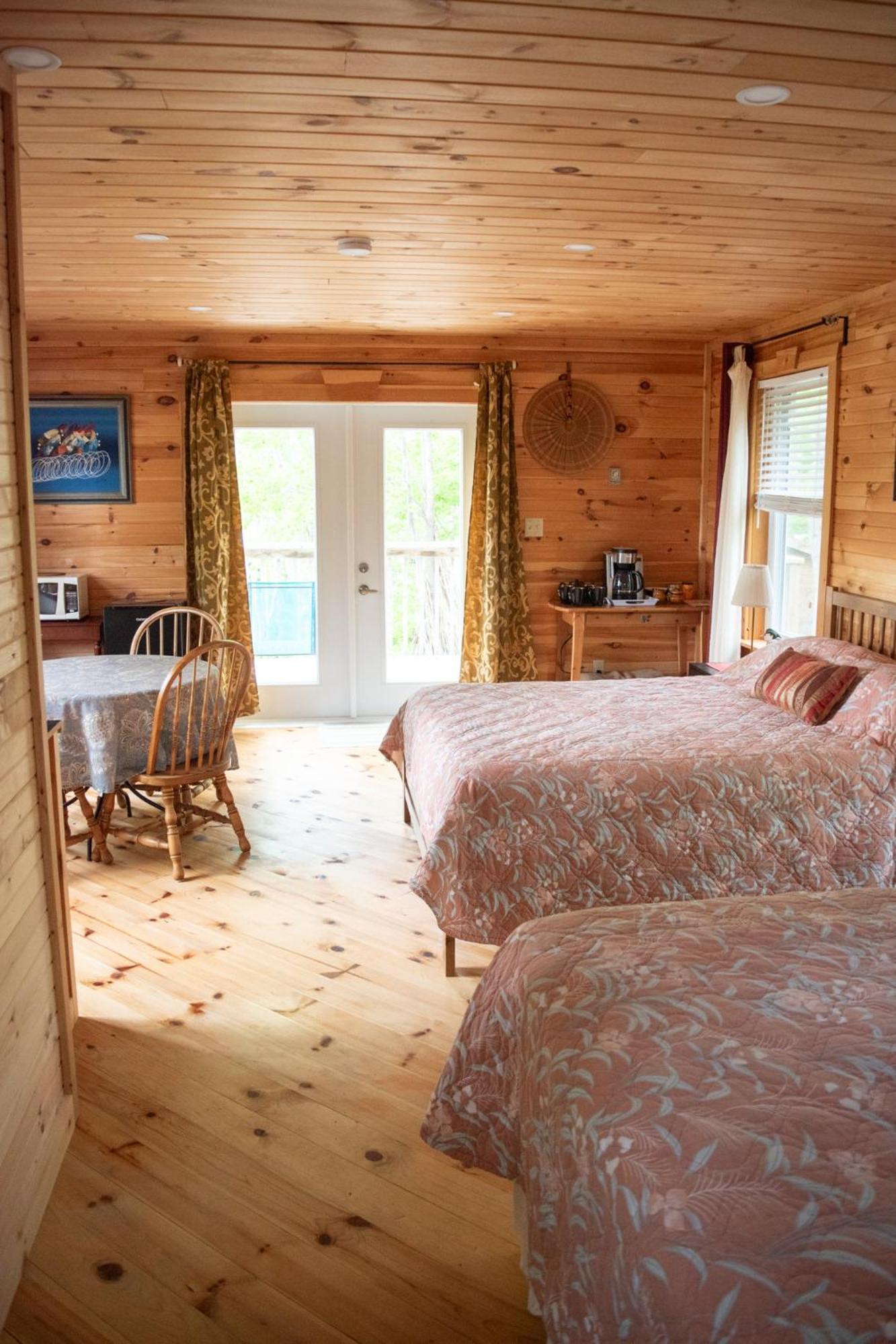 Rumi Guest House On The Cabot Trail 4*
