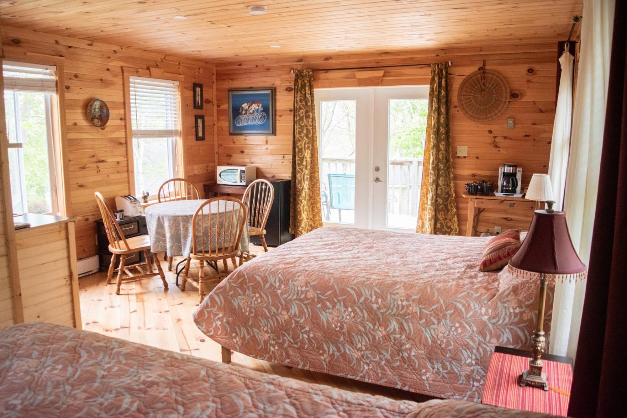 Rumi Guest House On The Cabot Trail Bed & Breakfast